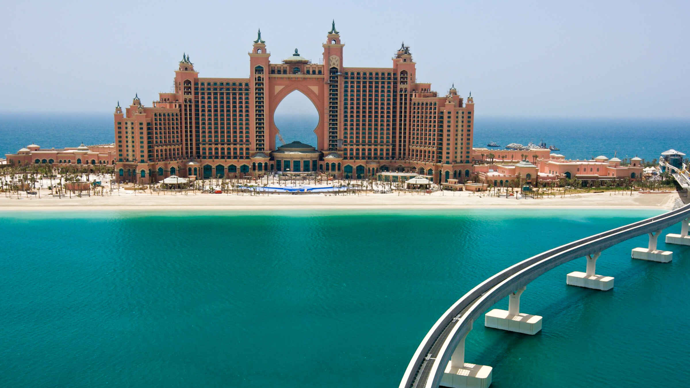 Отель JUMEIRAH BEACH HOTEL 5